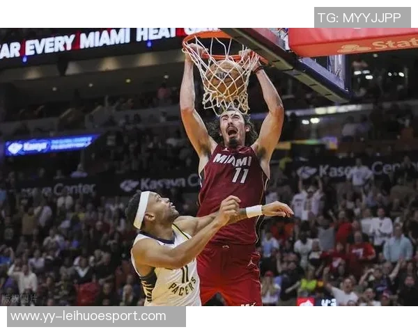 哈克斯表现出色15投8中砍下18分8篮板9助攻2盖帽正负值高达18助球队获胜