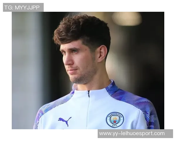 每日邮报评选今夏自由球员最强阵容莱万与B席领衔出战